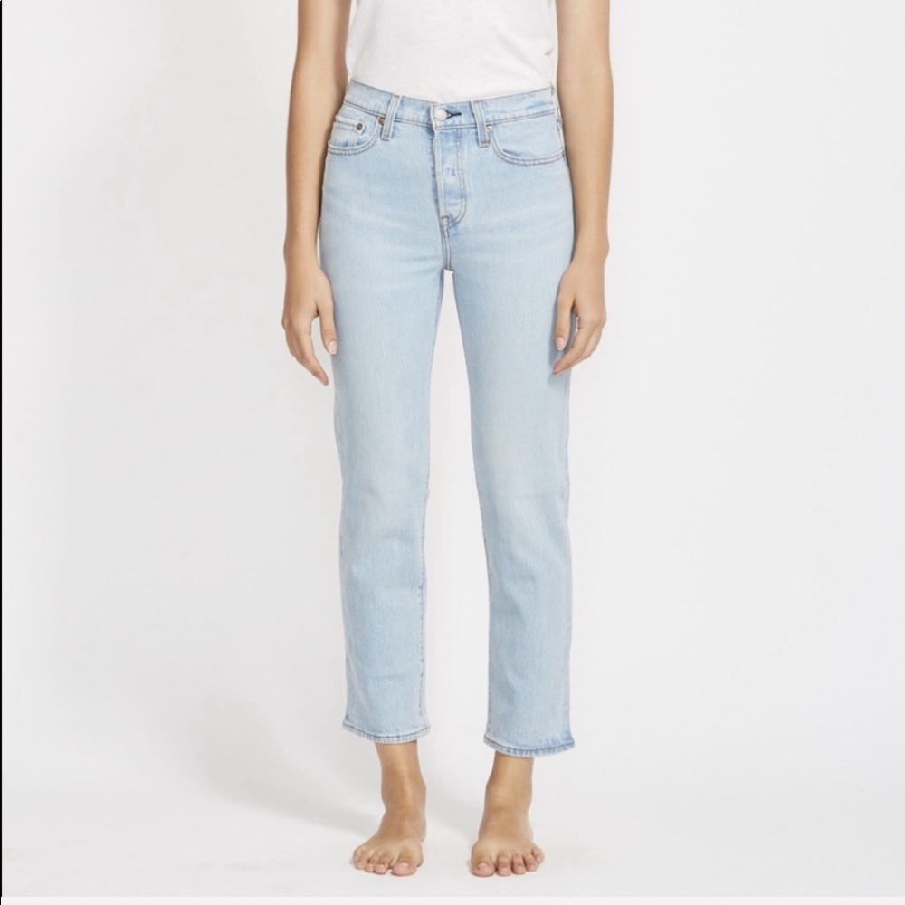 Levi’s wedge straight in “dibs” light wash